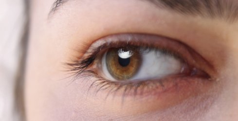 Pielęgnacja okolicy oka - Bioderma_Atoderm
