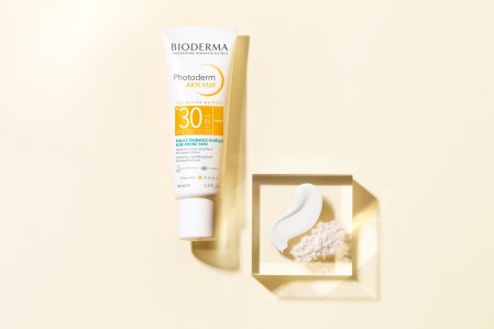 Krem do skóry tłustej i mieszanej SPF 30 - Photoderm AKN Mat SPF 30