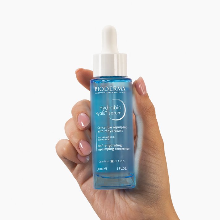 Nawilżające serum przeciwzmarszczkowe, nadające skórze jędrność - Hydrabio Hyalu+ serum